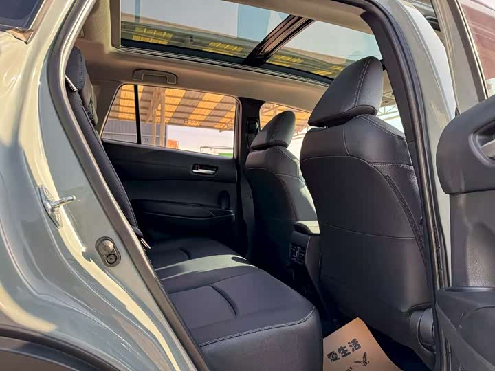 Toyota Corolla Cross, 2022 — фото 6 из 9