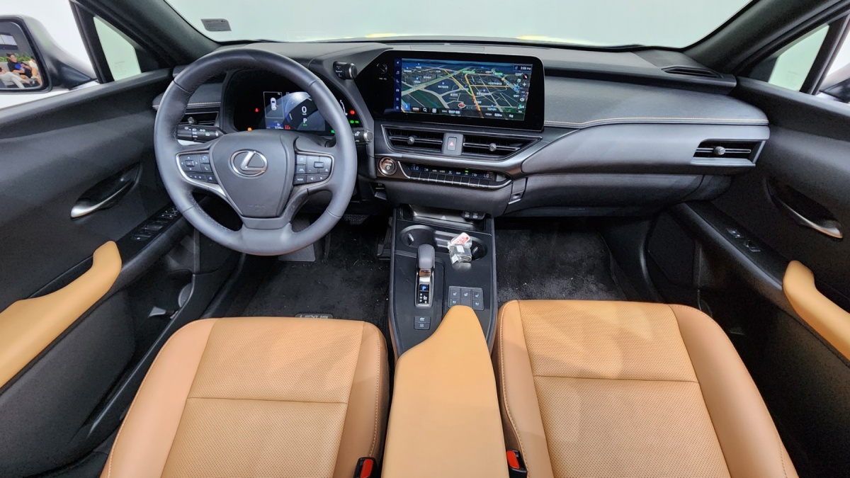 Lexus UX, 2025 — фото 6 из 12