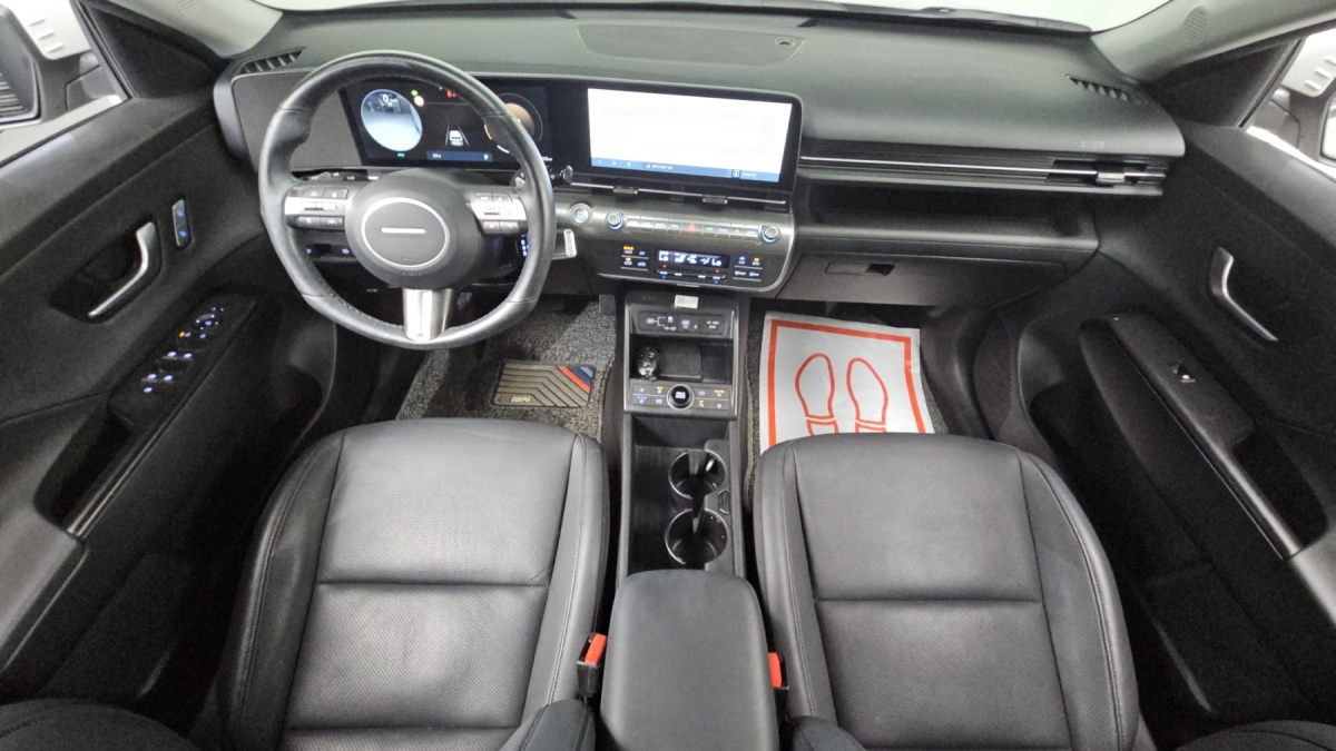 Hyundai Kona, 2023 — фото 6 из 12