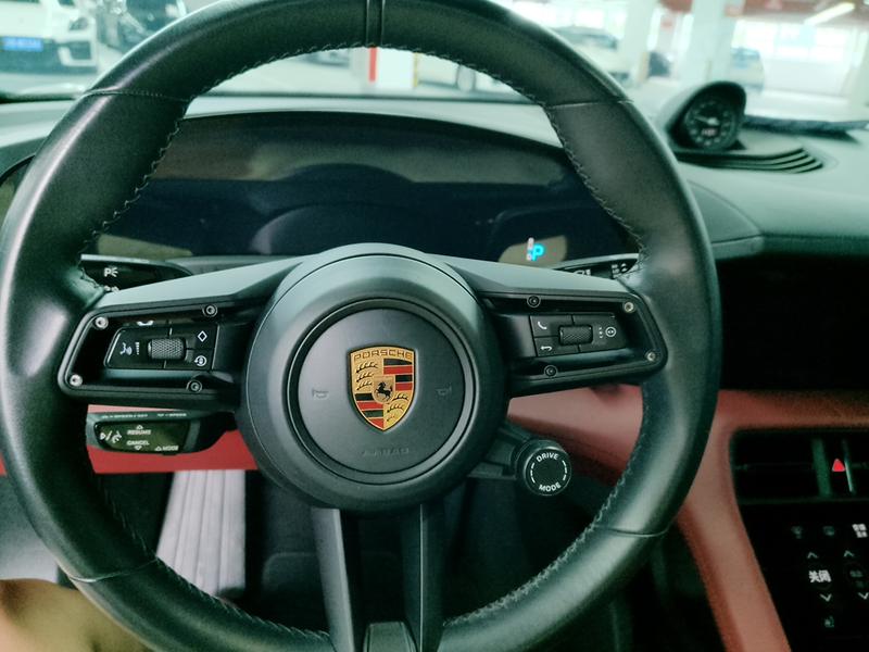 Porsche Taycan, 2022 — фото 9 из 12