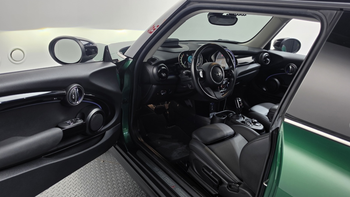 Mini Cooper, 2021 — фото 9 из 12