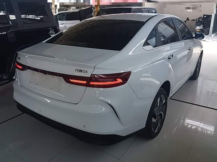 Geely Geometry G6, 2023 — фото 7 из 9