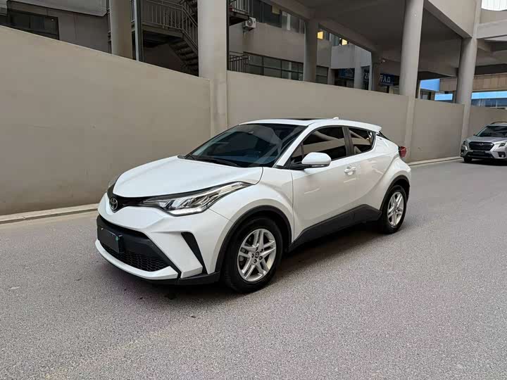 Toyota C-HR, 2023 — купить в Белгороде под ключ