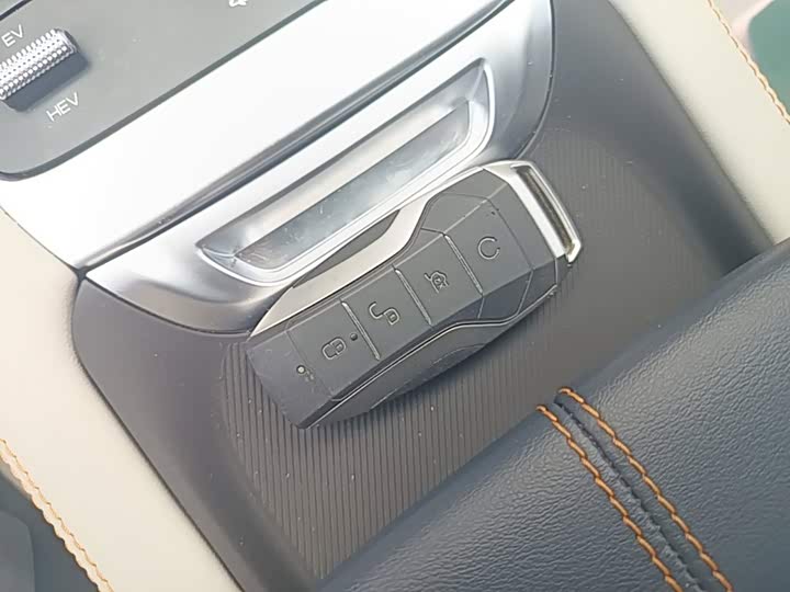 BYD Song Plus Hybrid/EV, 2022 — фото 9 из 9