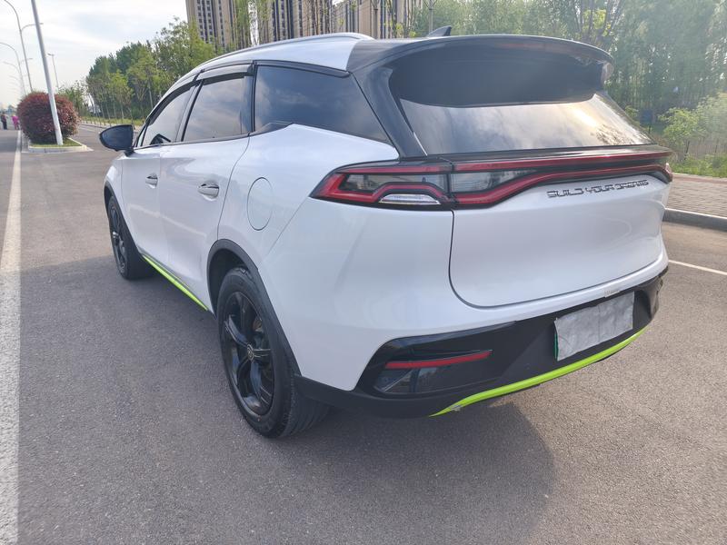 BYD Tang Hybrid/EV, 2022 — фото 5 из 12