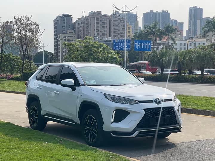 Toyota Wildlander Hybrid, 2021 — фото 3 из 9