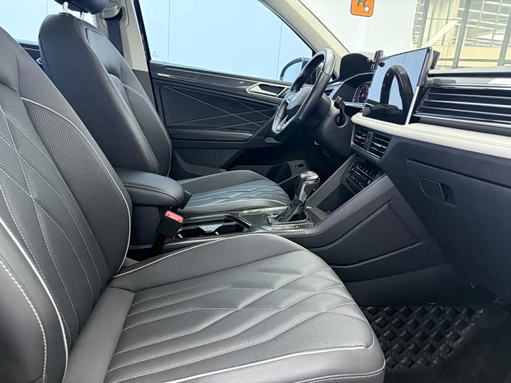 Volkswagen Tiguan L Pro, 2021 — фото 4 из 9