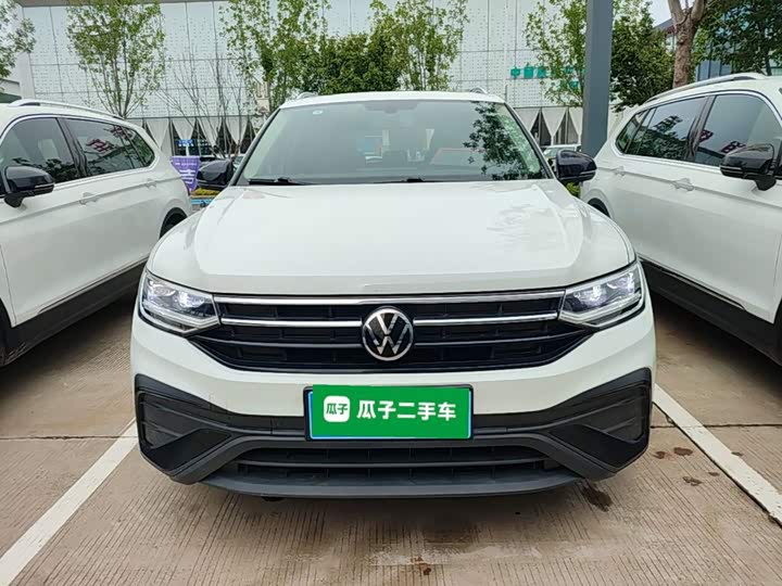 Volkswagen Tiguan L Pro, 2024 — фото 3 из 9