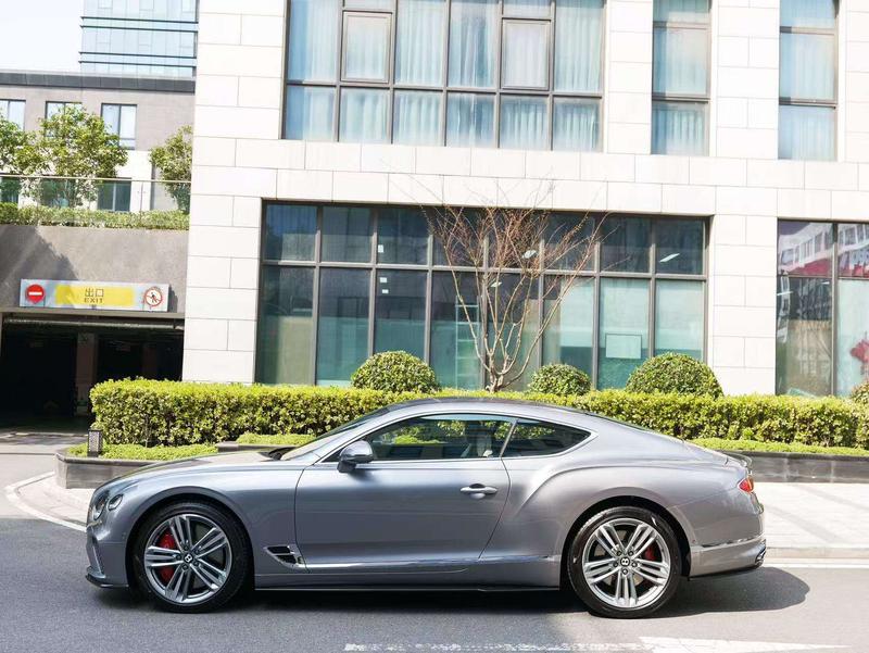 Bentley Continental GT, 2023 — фото 3 из 11