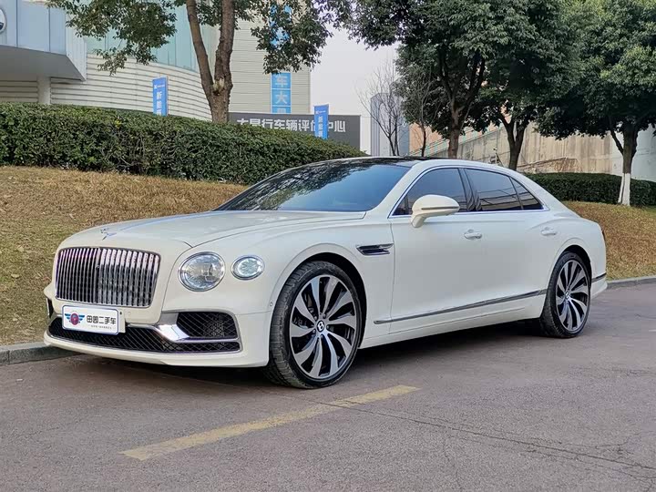 Bentley Flying Spur, 2023 — купить в Йошкар-Оле под ключ