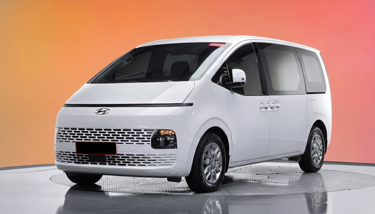 Hyundai Staria, 2023 — купить в Самаре под ключ
