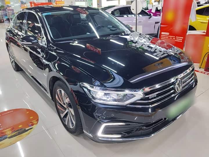 Volkswagen Magotan GTE Hybrid, 2023 — фото 4 из 9