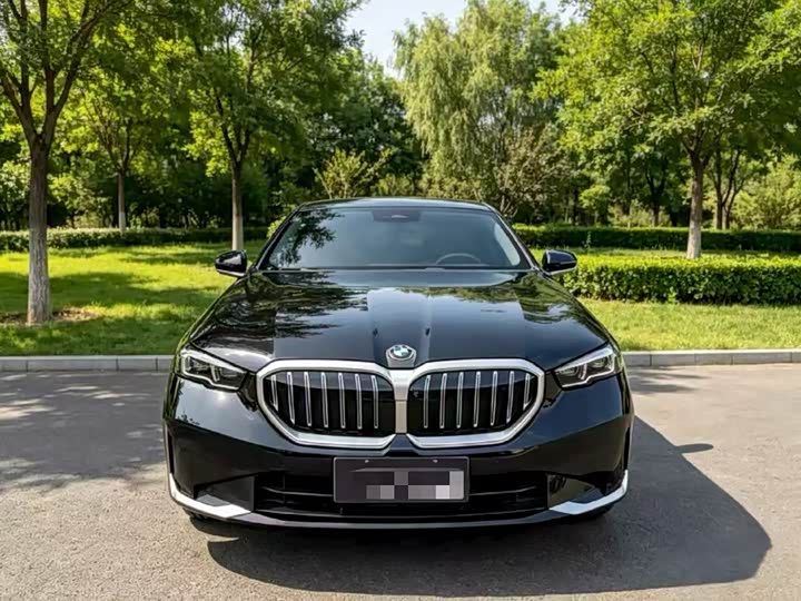 BMW 5 Series, 2026 — купить в Орле под ключ