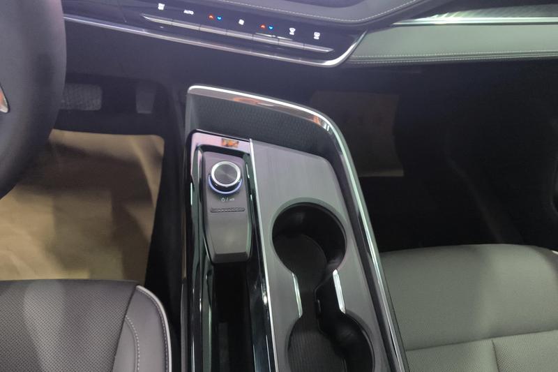 Buick Electra E5, 2025 — фото 9 из 12