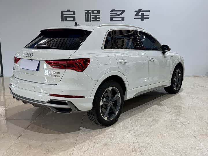 Audi Q3, 2023 — фото 4 из 9
