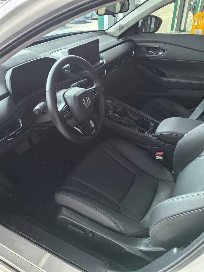 Honda Inspire, 2025 — фото 8 из 10