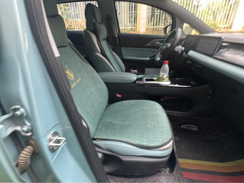Geely Geometry E Firefly, 2023 — фото 11 из 12
