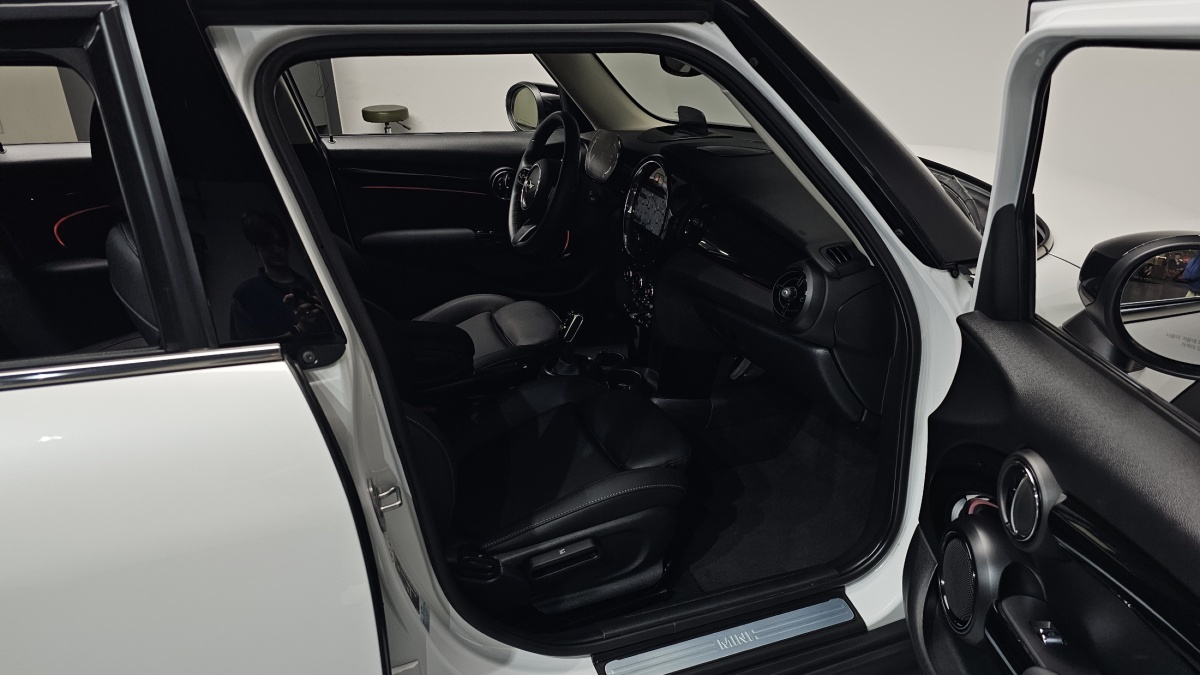 Mini Cooper, 2023 — фото 11 из 12