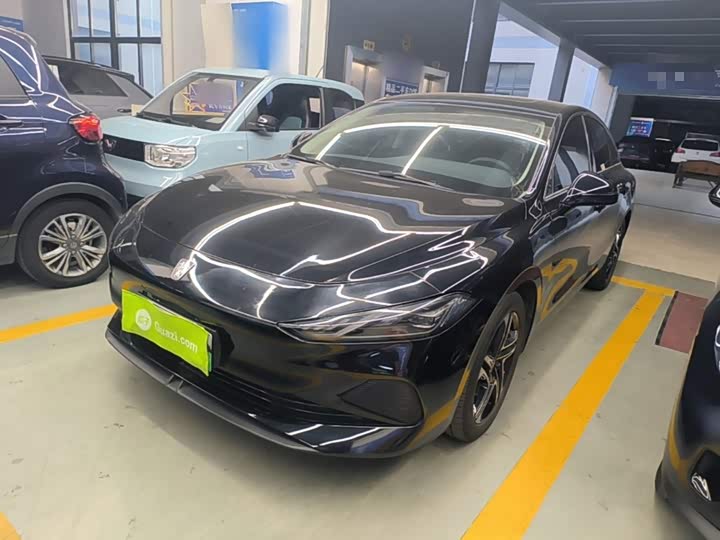 Roewe D7, 2024 — купить в Москве под ключ