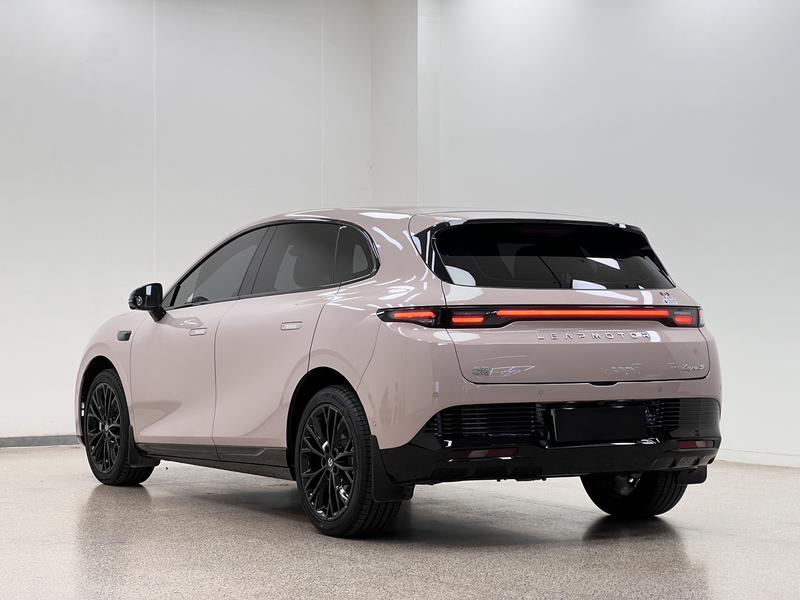 Leapmotor Lafa5, 2026 — фото 5 из 12