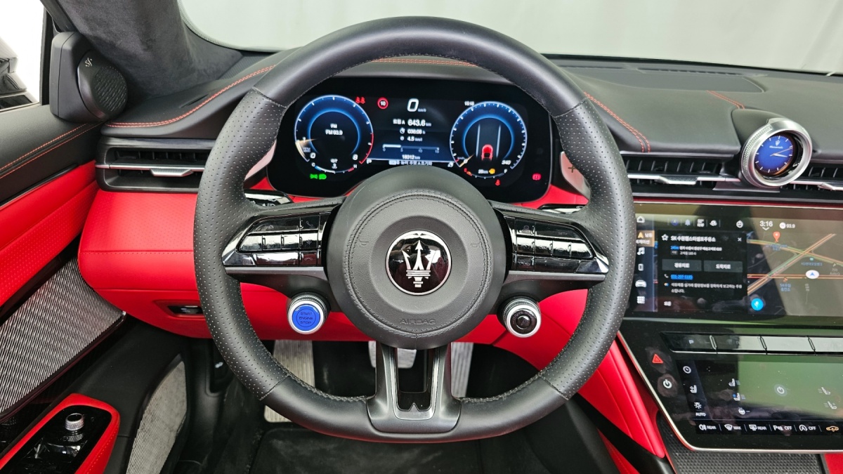Maserati GranCabrio, 2024 — фото 12 из 12