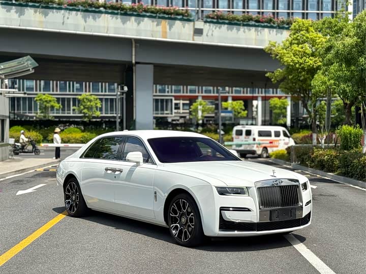 Rolls-Royce Ghost, 2021 — фото 2 из 9