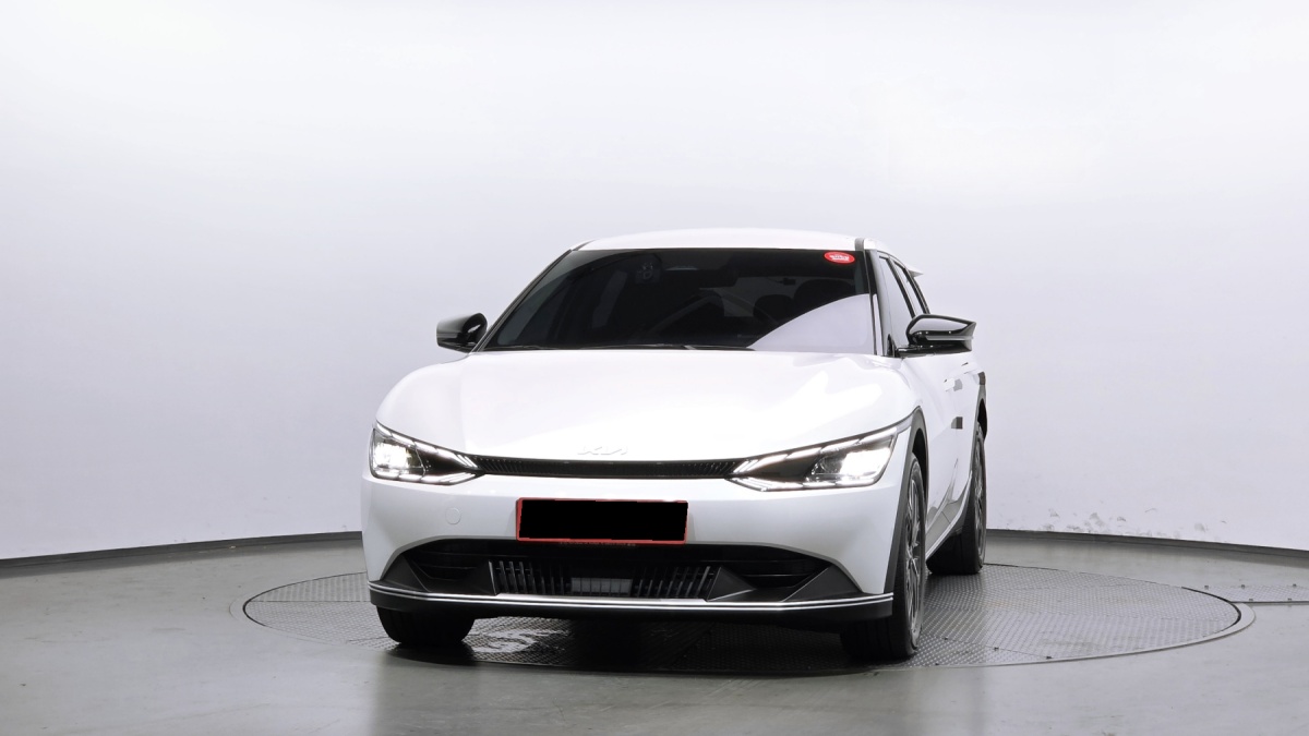 Kia EV6, 2024 — фото 3 из 12