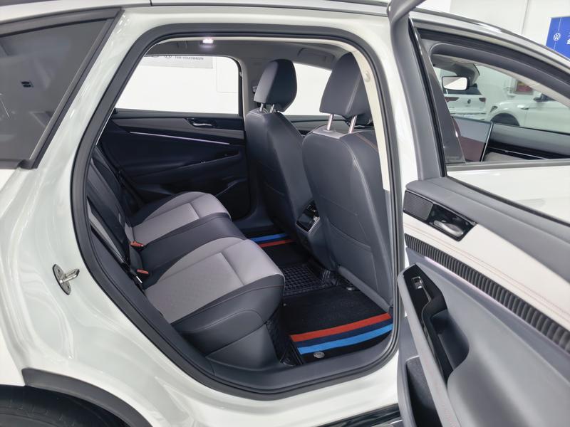 Volkswagen ID.7 Vizzion, 2025 — фото 12 из 12