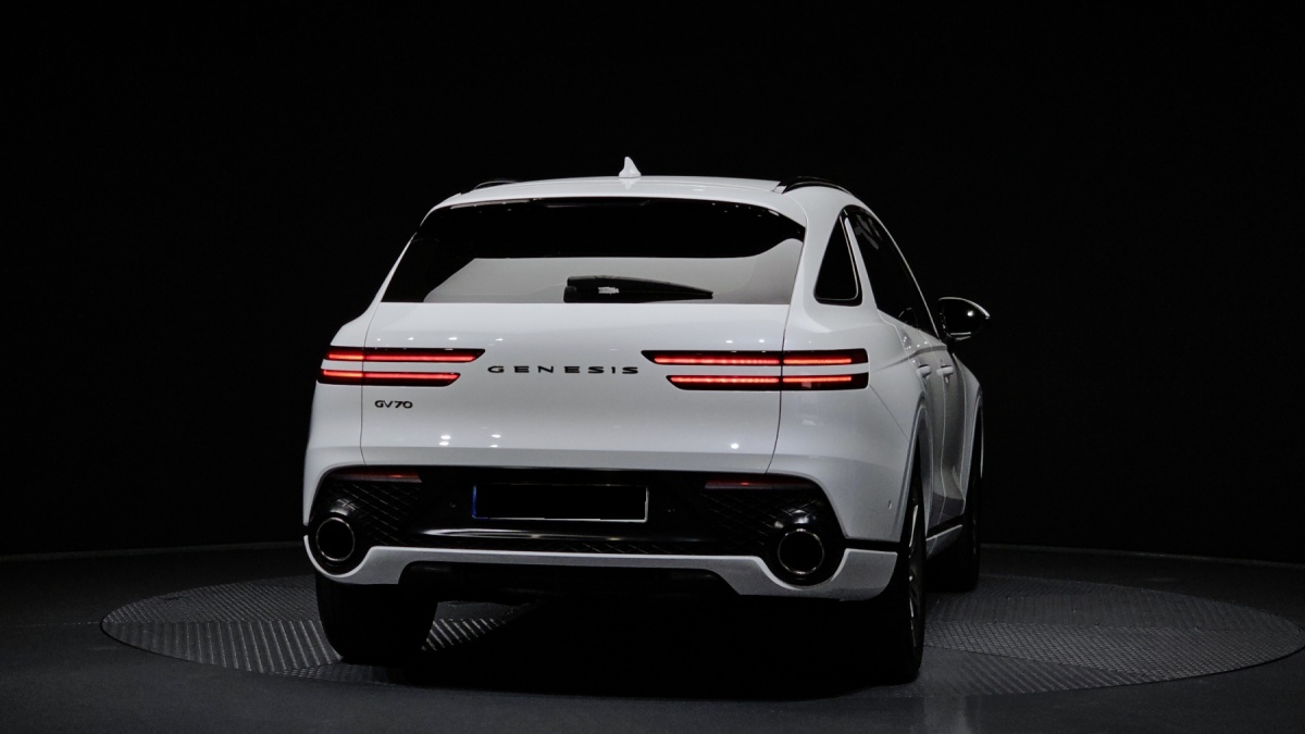 Genesis GV70, 2022 — фото 4 из 12