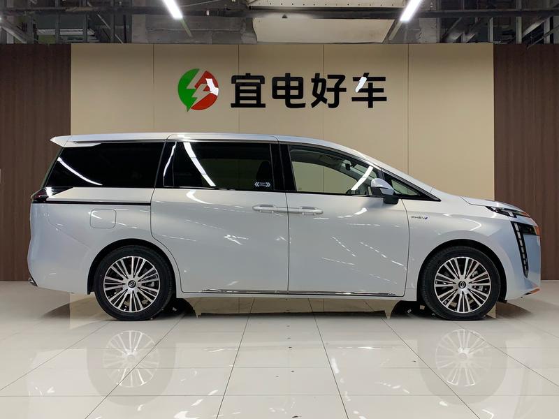 GAC Trumpchi E8, 2024 — фото 6 из 11