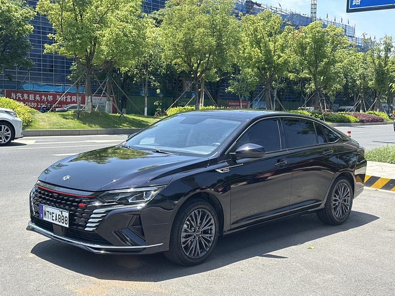 Dongfeng Aeolus Yixuan Max, 2022 — купить в Воронеже под ключ