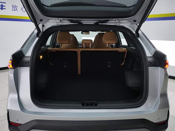 Geely Galaxy L7, 2024 — фото 4 из 9