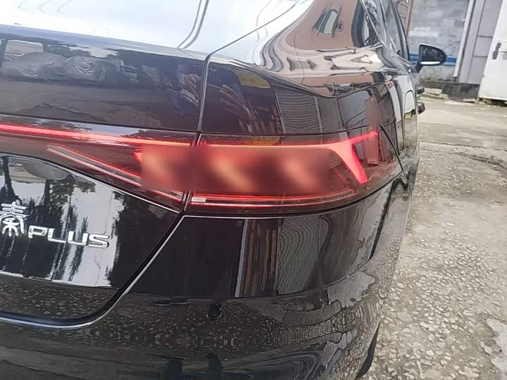 BYD Qin Plus, 2024 — фото 8 из 9