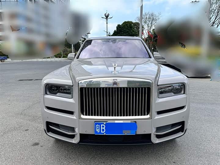 Rolls-Royce Cullinan, 2022 — купить в Брянске под ключ