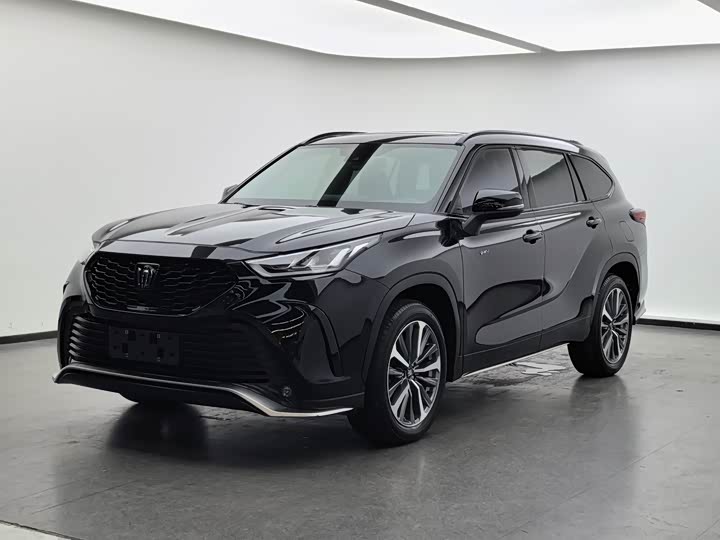 Toyota Crown Kluger, 2024 — купить в Чебоксарах под ключ