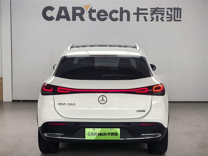 Mercedes-Benz EQA, 2023 — фото 4 из 9