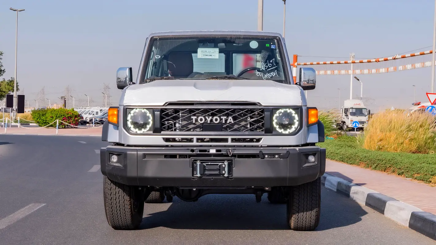 Toyota Land Cruiser 70 Series, 2025 — фото 4 из 10