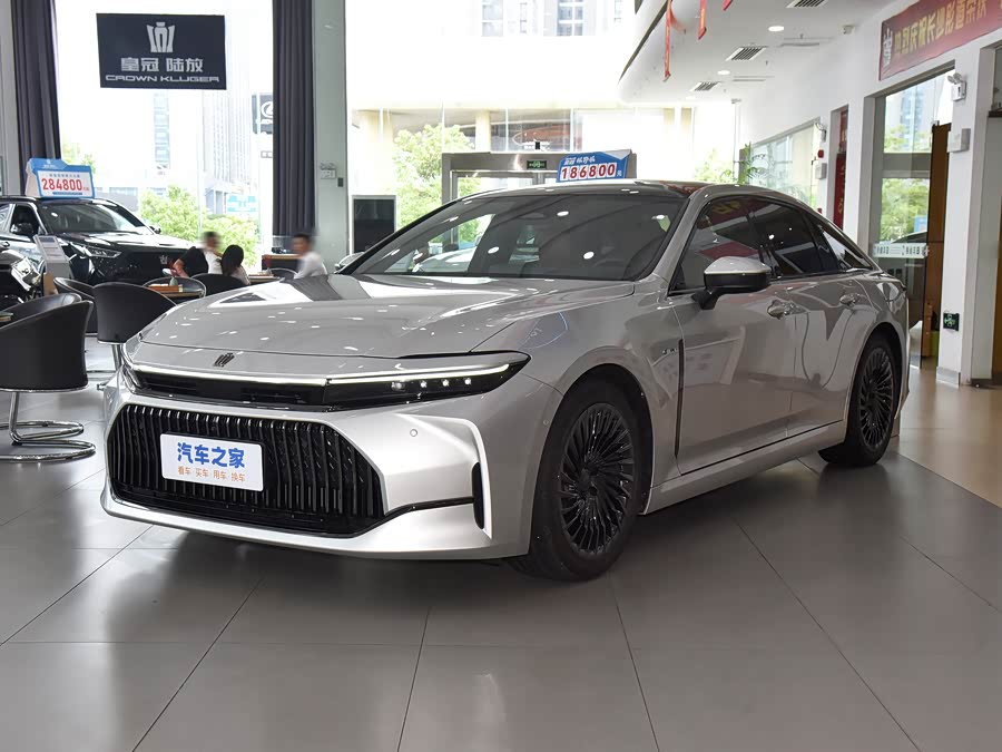 Toyota Crown Sedan, 2026 — купить в Белгороде под ключ