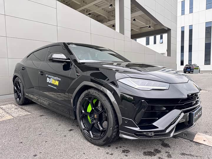 Lamborghini Urus, 2023 — фото 2 из 9