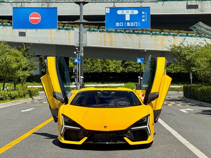 Lamborghini Revuelto, 2025 — купить в Орле под ключ