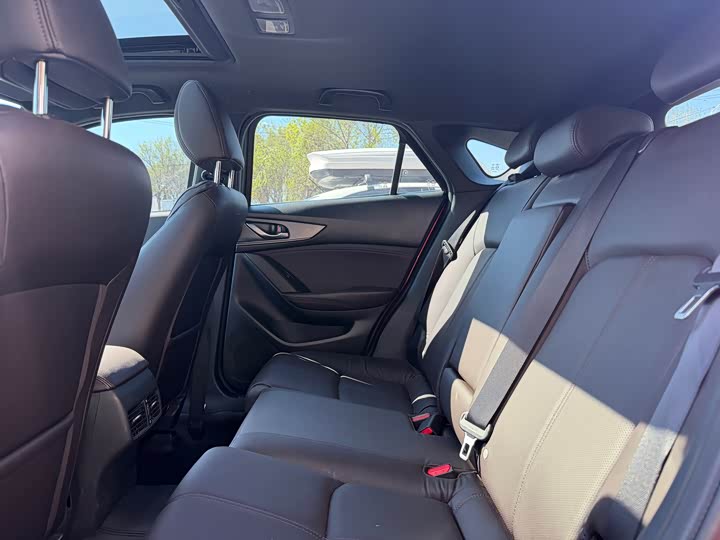 Mazda CX-4, 2023 — фото 6 из 9