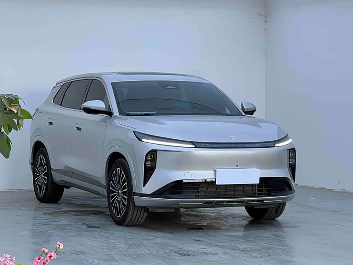 Dongfeng Aeolus L8, 2025 — фото 3 из 9