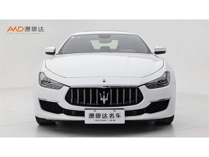 Maserati Ghibli, 2021 — фото 2 из 9