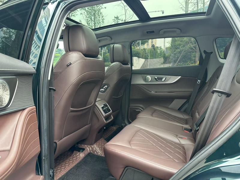 Chery Tiggo 8 Pro, 2023 — фото 7 из 10