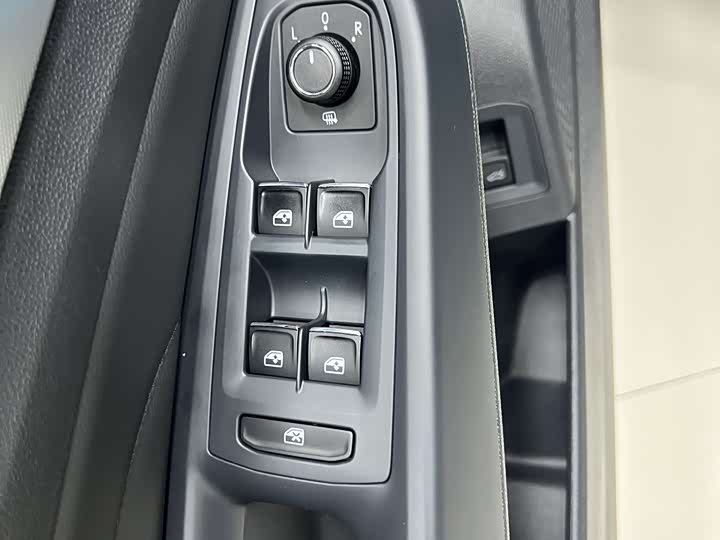 Volkswagen Passat, 2022 — фото 9 из 9