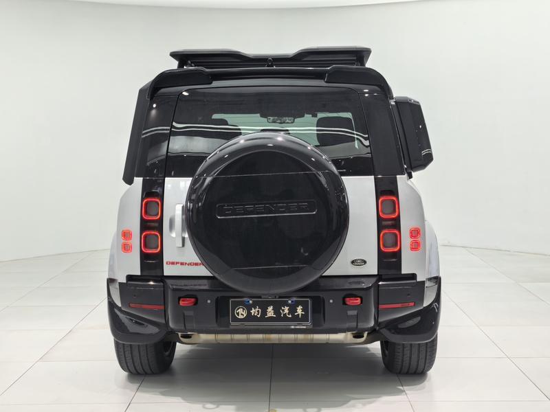 Land Rover Defender Hybrid, 2021 — фото 5 из 10