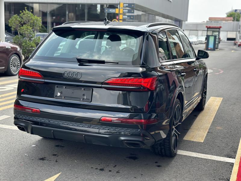 Audi Q7, 2025 — фото 6 из 11