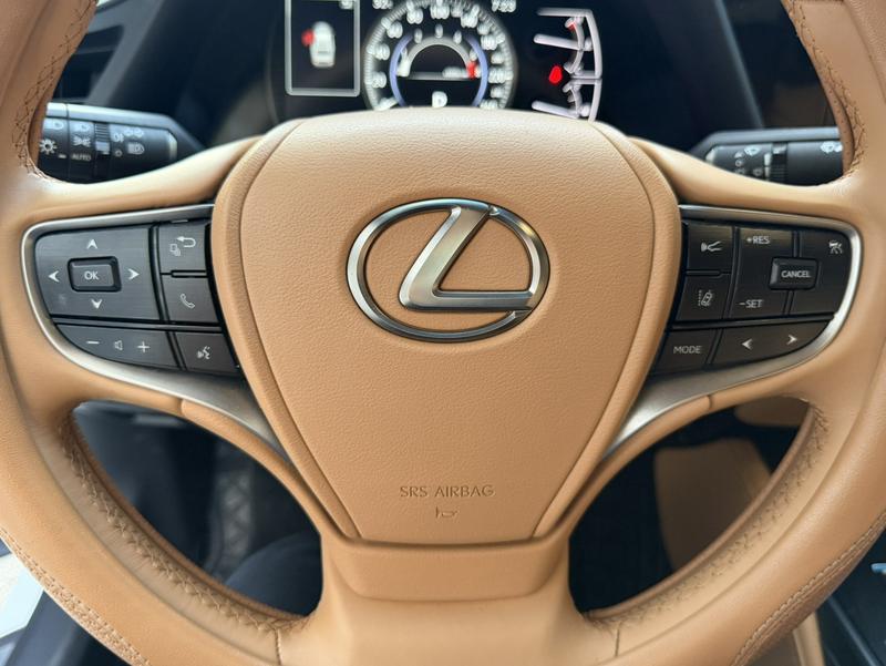 Lexus ES, 2025 — фото 8 из 12