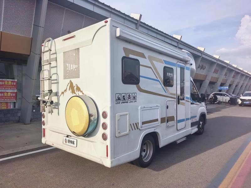 Maxus V90 RV, 2022 — фото 3 из 12