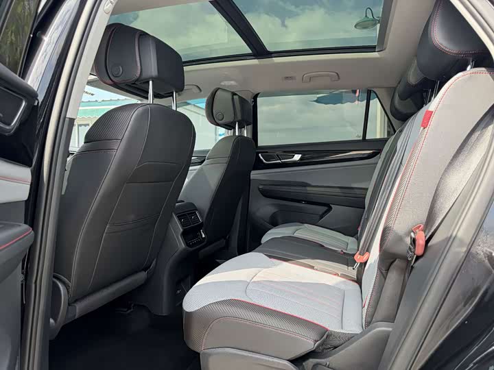 Volkswagen Teramont X, 2023 — фото 8 из 9